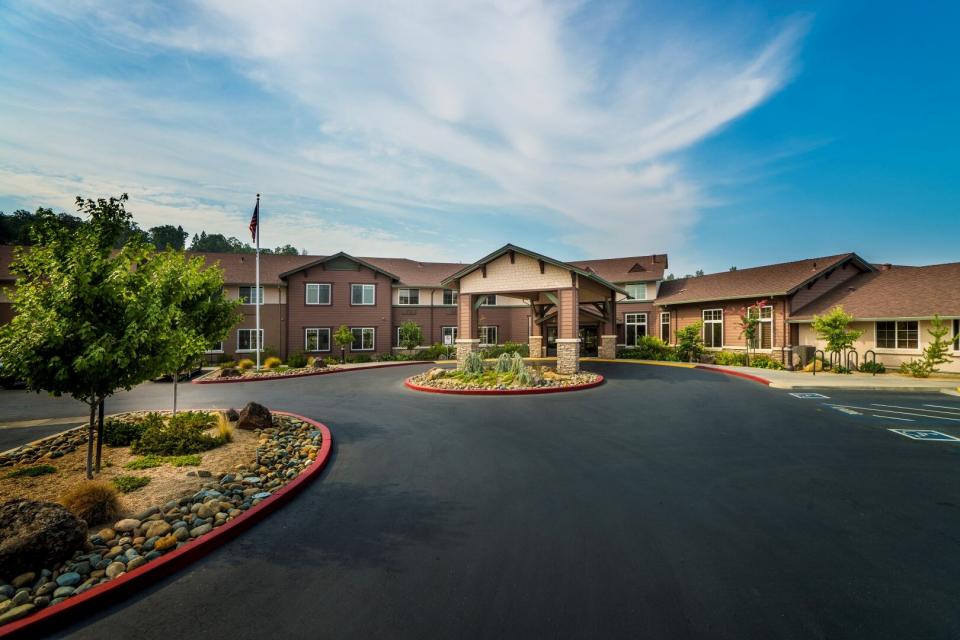 Village Placerville front entrance and circular driveway