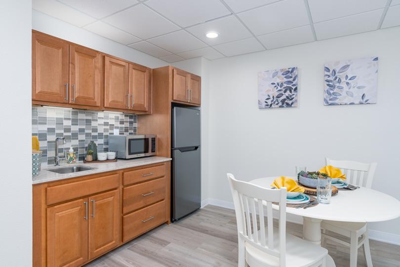  The Reutlinger Community apartment kitchen